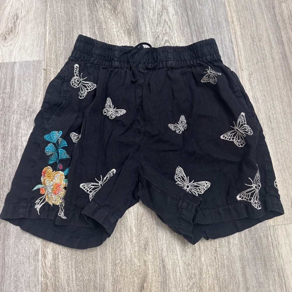 Johnny Was JW Los Angeles Black Linen Butterfly Floral Embroidered Shorts Small